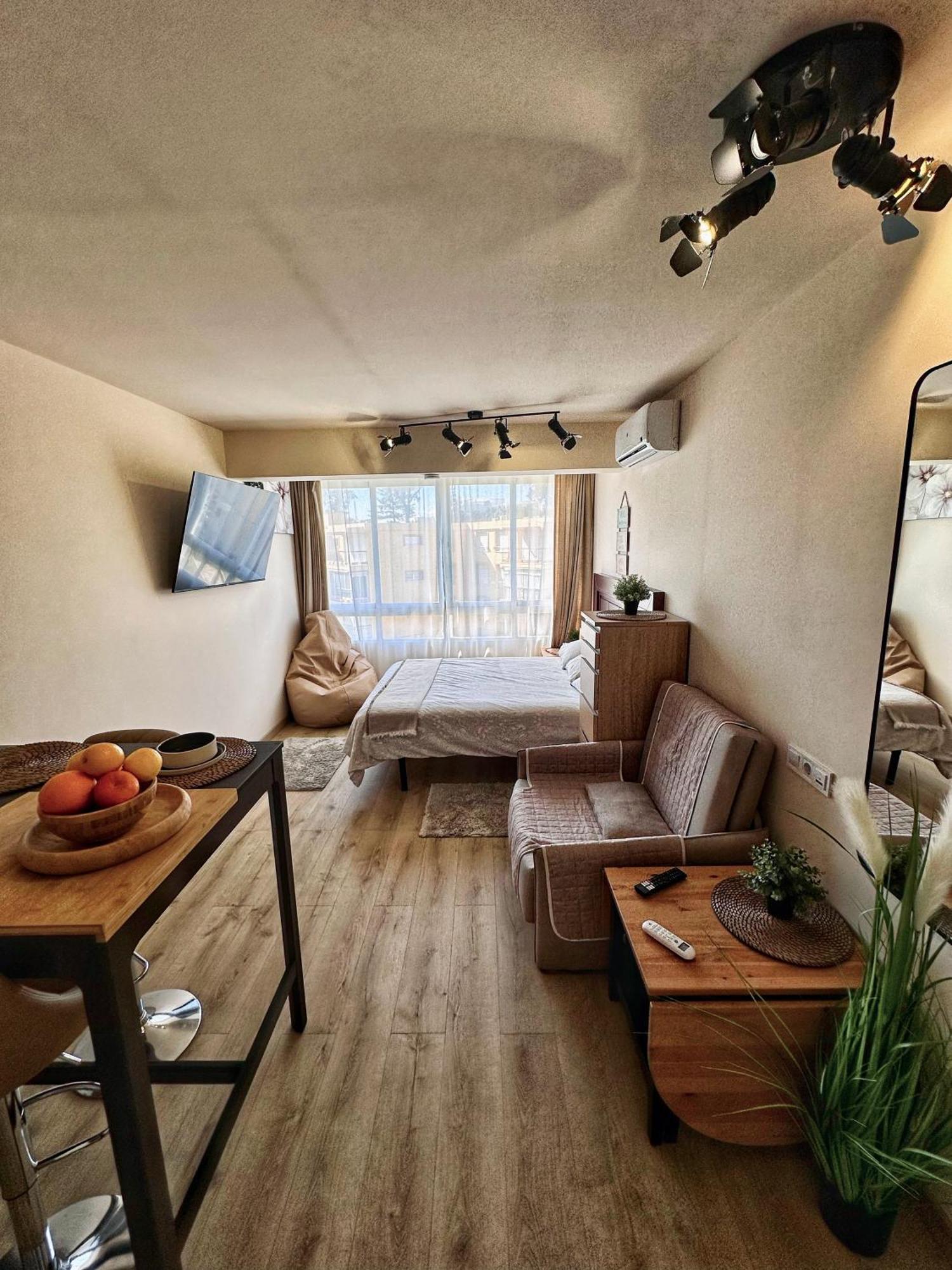 Lovely New Studio 77 エステポナ エクステリア 写真